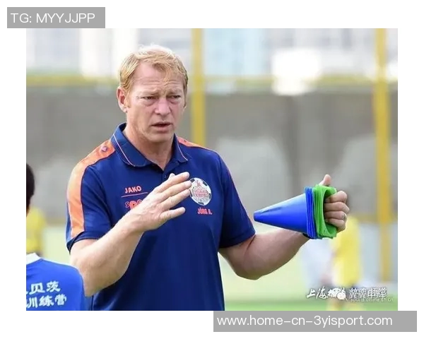 阿尔克马尔总监霍伊贝尔茨确认赛季结束后将正式离任